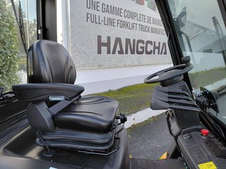 Four wheel front forklift Hangcha XE25i ( CPD25-XEY2HA-SI )