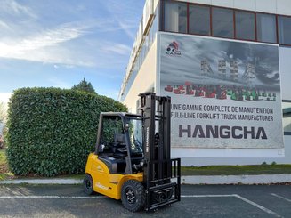 Four wheel front forklift Hangcha XE25i ( CPD25-XEY2HA-SI )