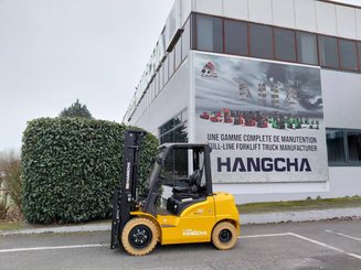 Four wheel front forklift Hangcha XE35i (CPD35-XEY2HA-SI)