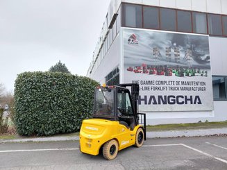 Four wheel front forklift Hangcha XE35i (CPD35-XEY2HA-SI)