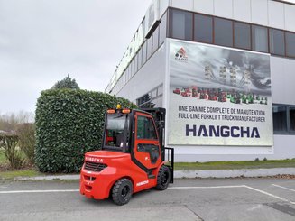 Four wheel front forklift Hangcha XF35D-2 (CPCD35-X2H7F1)