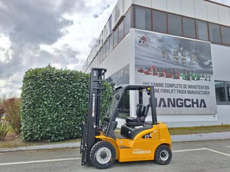 Four wheel front forklift Hangcha XE25i (CPD25-XEY2H-SI)