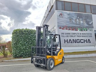 Four wheel front forklift Hangcha XE25i (CPD25-XEY2H-SI)