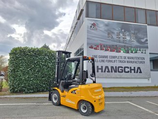 Four wheel front forklift Hangcha XE25i (CPD25-XEY2H-SI)