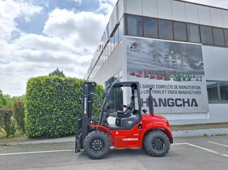 All-terrain forklift Hangcha TT25-4