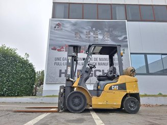 Four wheel front forklift Caterpillar GP25N - 2