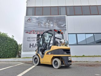 Four wheel front forklift Caterpillar GP25N
