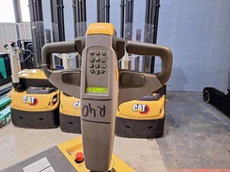 Stacker truck with folding platform Caterpillar NSV16P
