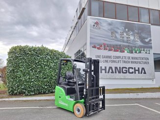 Three wheel front forklift Hangcha XC3-18i (CPDS18-XCC2G-SI)
