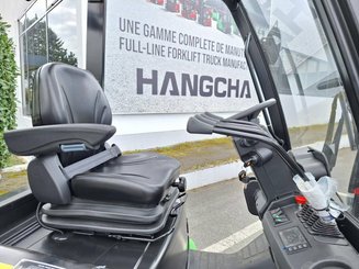 Three wheel front forklift Hangcha XC3-18i (CPDS18-XCC2G-SI)
