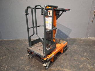 Vertical lift platform JLG POWER PICKER - 1