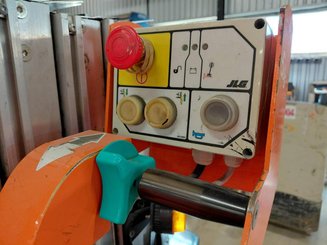 Vertical lift platform JLG TOUCAN DUO