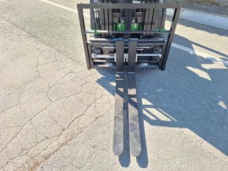Three wheel front forklift Hangcha XC3-20i (CPDS20-XCY2G-SI)