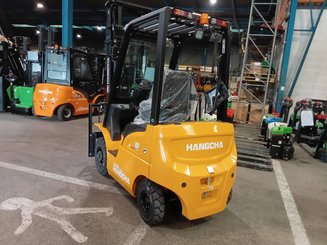 Four wheel front forklift Hangcha XE18i