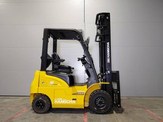 Four wheel front forklift Hangcha XE18i