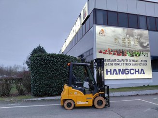 Four wheel front forklift Hangcha XE20Ci