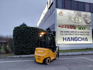 Four wheel front forklift Hangcha XE20Ci