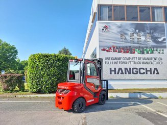 Four wheel front forklift Hangcha XF35D-2