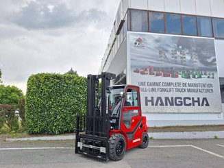 Four wheel front forklift Hangcha XF35D-2