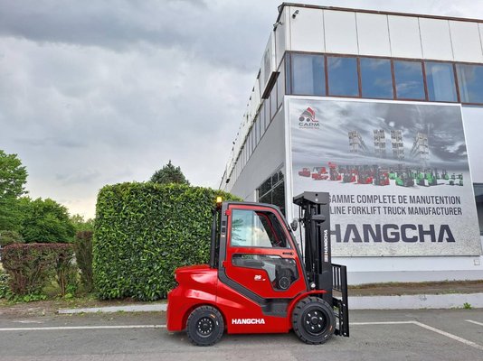 Four wheel front forklift Hangcha XF35D-2 - 1