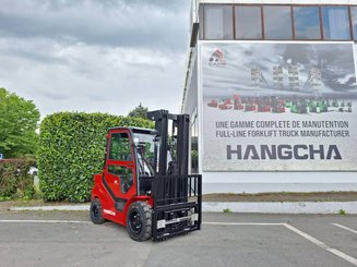 Four wheel front forklift Hangcha XF35D-2