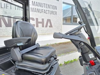 Four wheel front forklift Hangcha XF25D-2