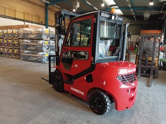 Four wheel front forklift Hangcha XF25D-2