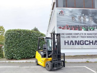 Four wheel front forklift Hangcha XE18i