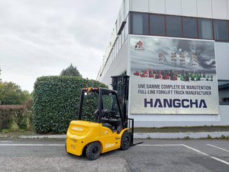 Four wheel front forklift Hangcha XE25i