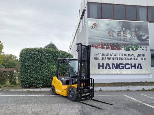Four wheel front forklift Hangcha XE25i - 1
