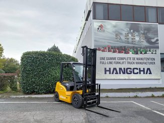 Four wheel front forklift Hangcha XE25i