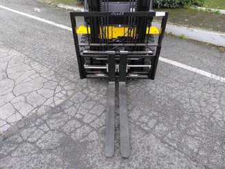 Four wheel front forklift Hangcha XE25i