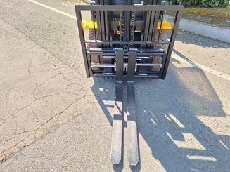Four wheel front forklift Hangcha XE25i