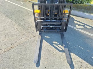 Four wheel front forklift Hangcha XE25i