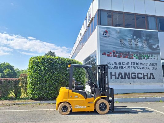 Four wheel front forklift Hangcha XE25i - 1
