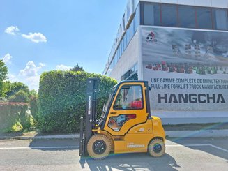 Four wheel front forklift Hangcha XE25i - 2