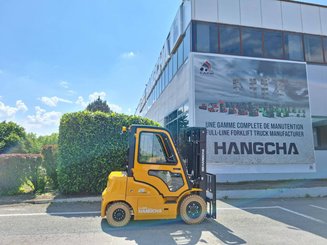 Four wheel front forklift Hangcha XE25i - 5