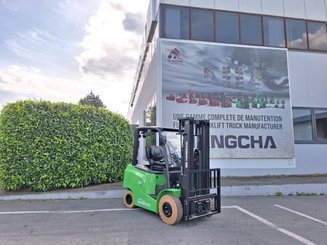 Four wheel front forklift Hangcha AE25-I - 1