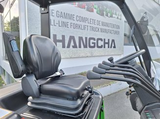 Four wheel front forklift Hangcha AE25-I - 12