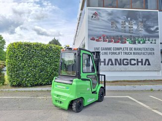 Four wheel front forklift Hangcha AE25-I