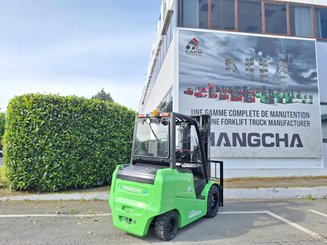 Four wheel front forklift Hangcha AE35-I