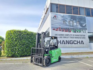 Four wheel front forklift Hangcha AE35-I