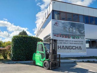 Four wheel front forklift Hangcha AE35-I - 1