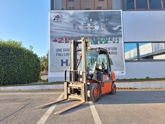 Four wheel front forklift Nissan FGDO2A30Q - 1