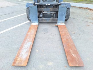 Four wheel front forklift Fenwick Linde H50D-03