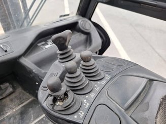 Four wheel front forklift Fenwick Linde H50D-03