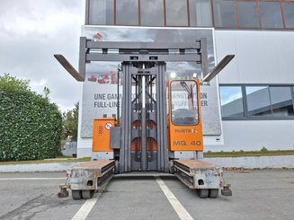 Multidirectional sideloader Hubtex MQ40