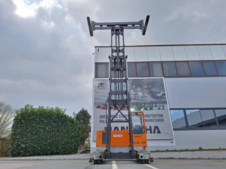 Multidirectional sideloader Hubtex MQ40