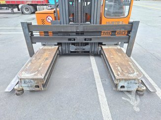 Multidirectional sideloader Hubtex MQ40