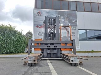 Multidirectional sideloader Hubtex MQ40